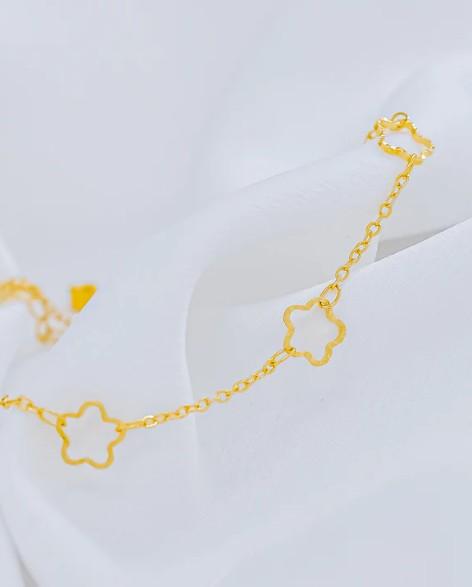 Colar Choker Flores Vazadas